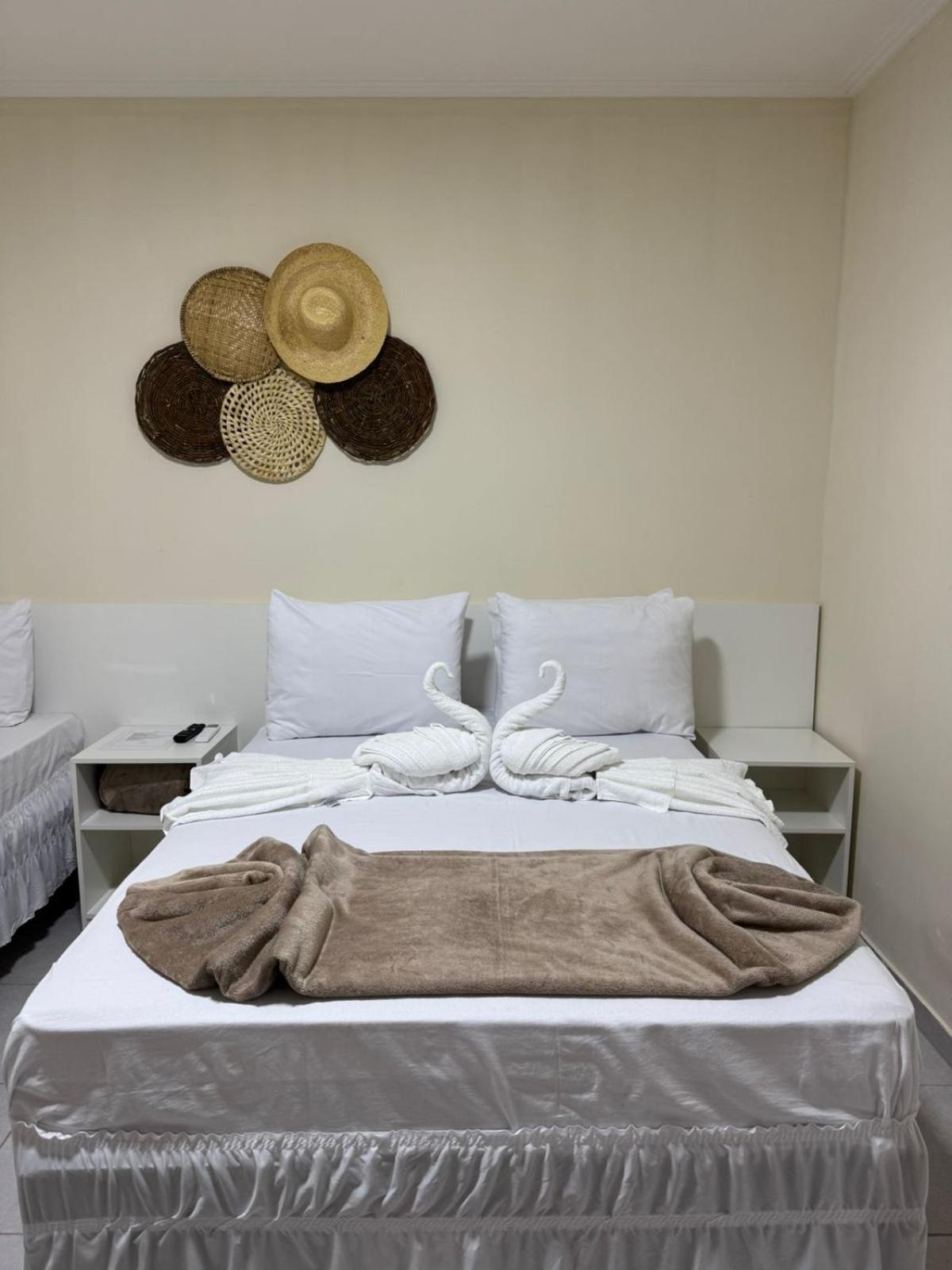 Village Comfort Hotel กานินเด เจ เซาฟรันซิสโก ภายนอก รูปภาพ